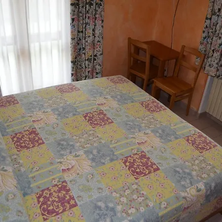 Hotel Chateau Des Dames 2*